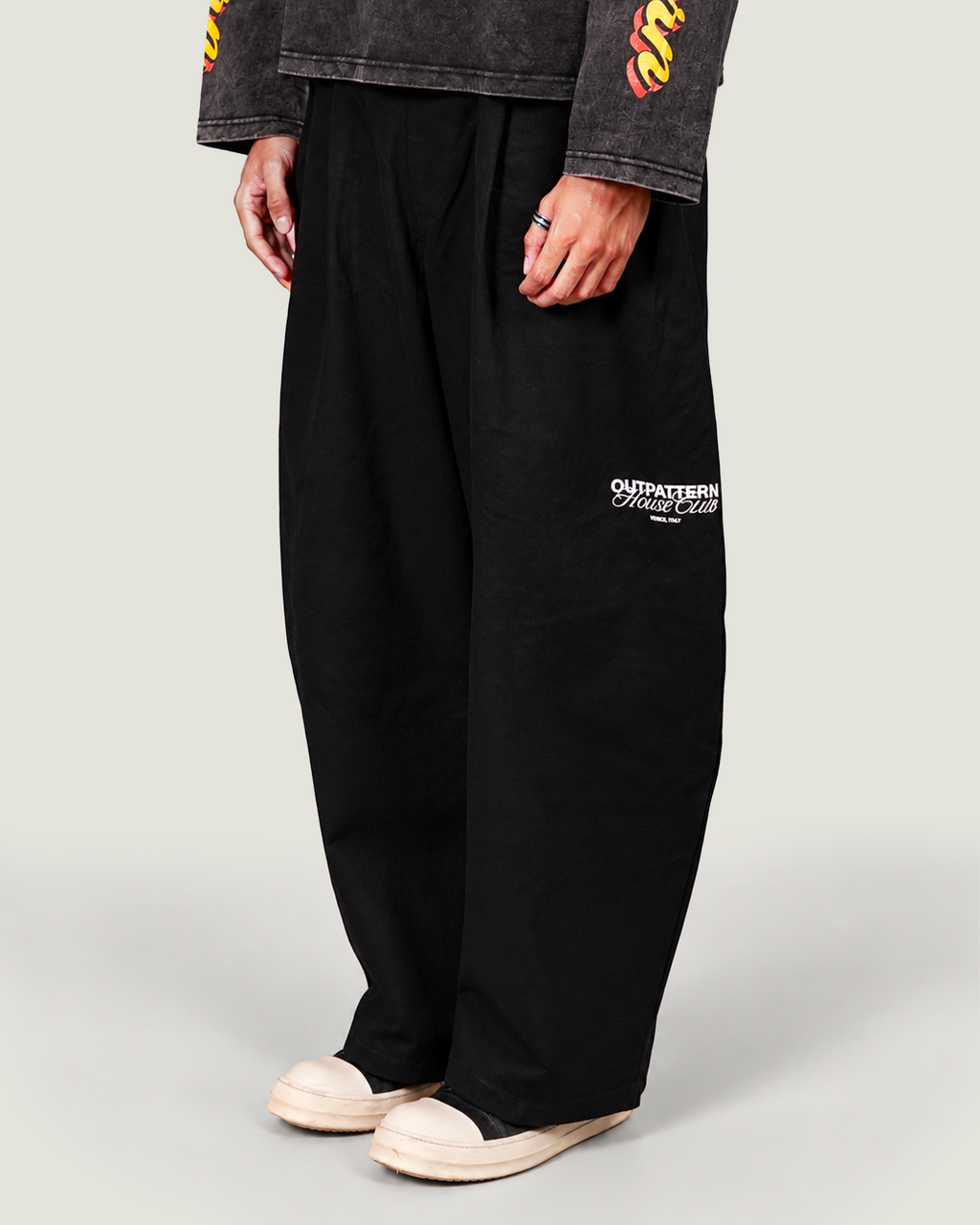 HOUSE TROUSERS BLACK
