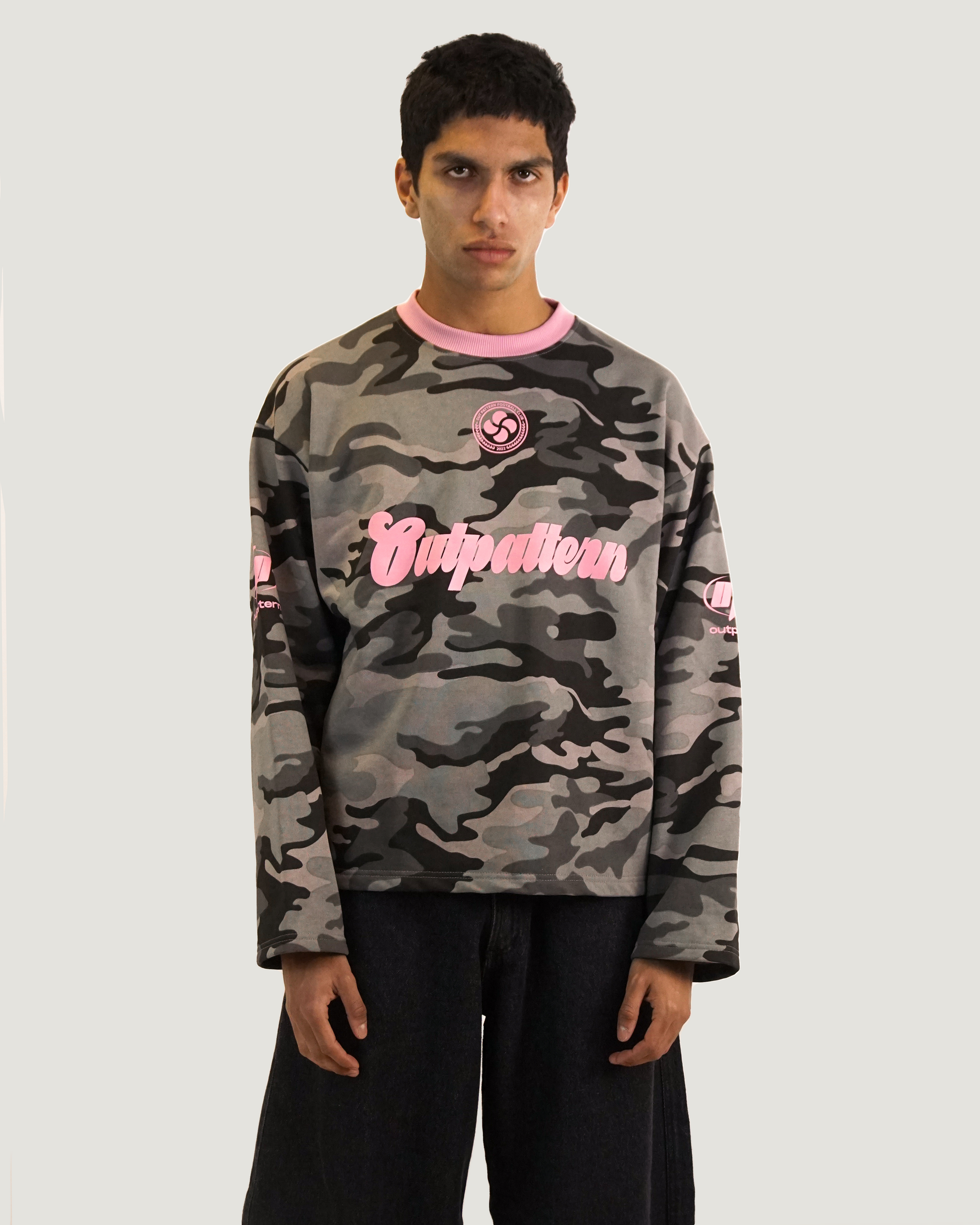 PINK CAMO CREWNECK