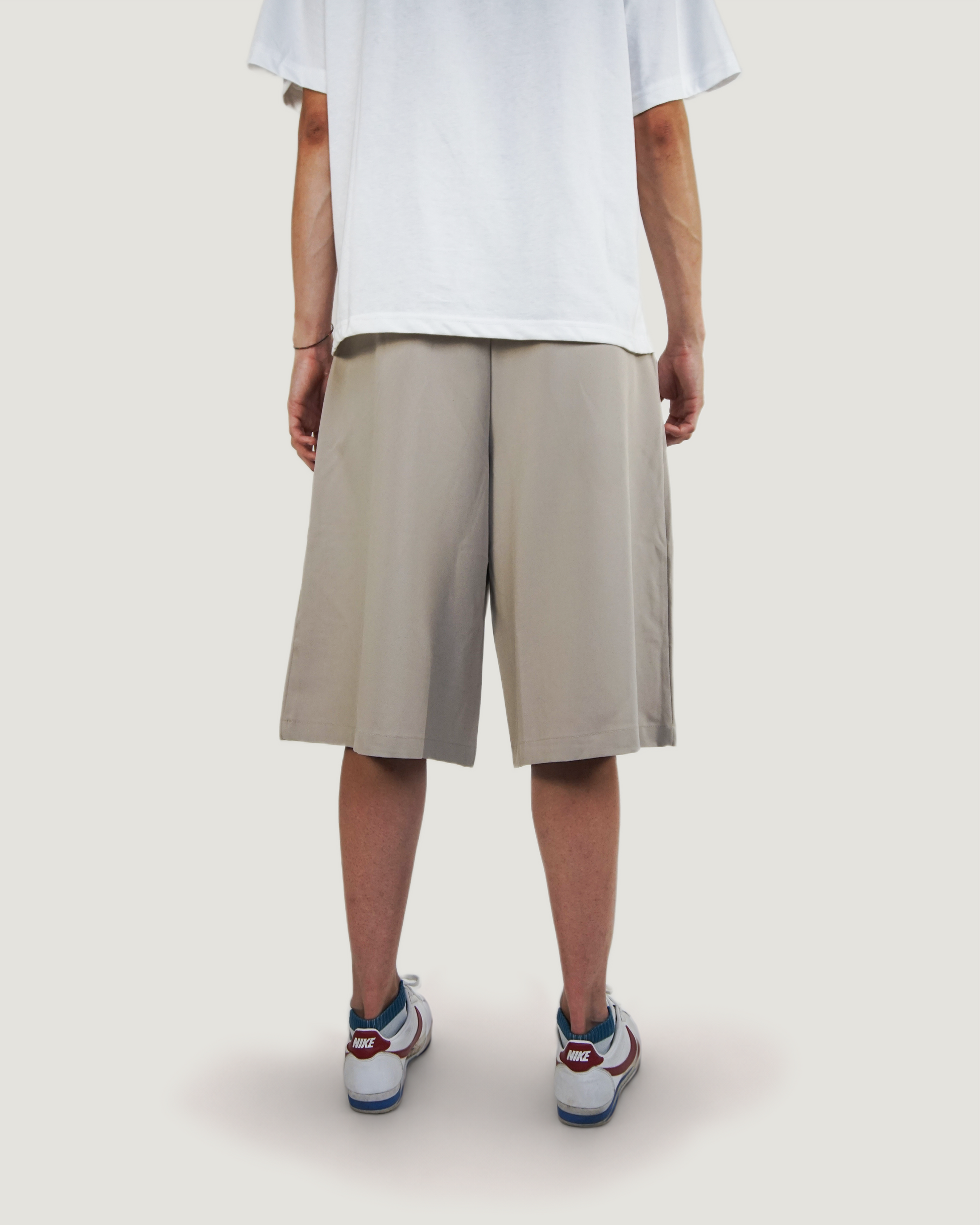 EVERYDAY PLEATED JORTS