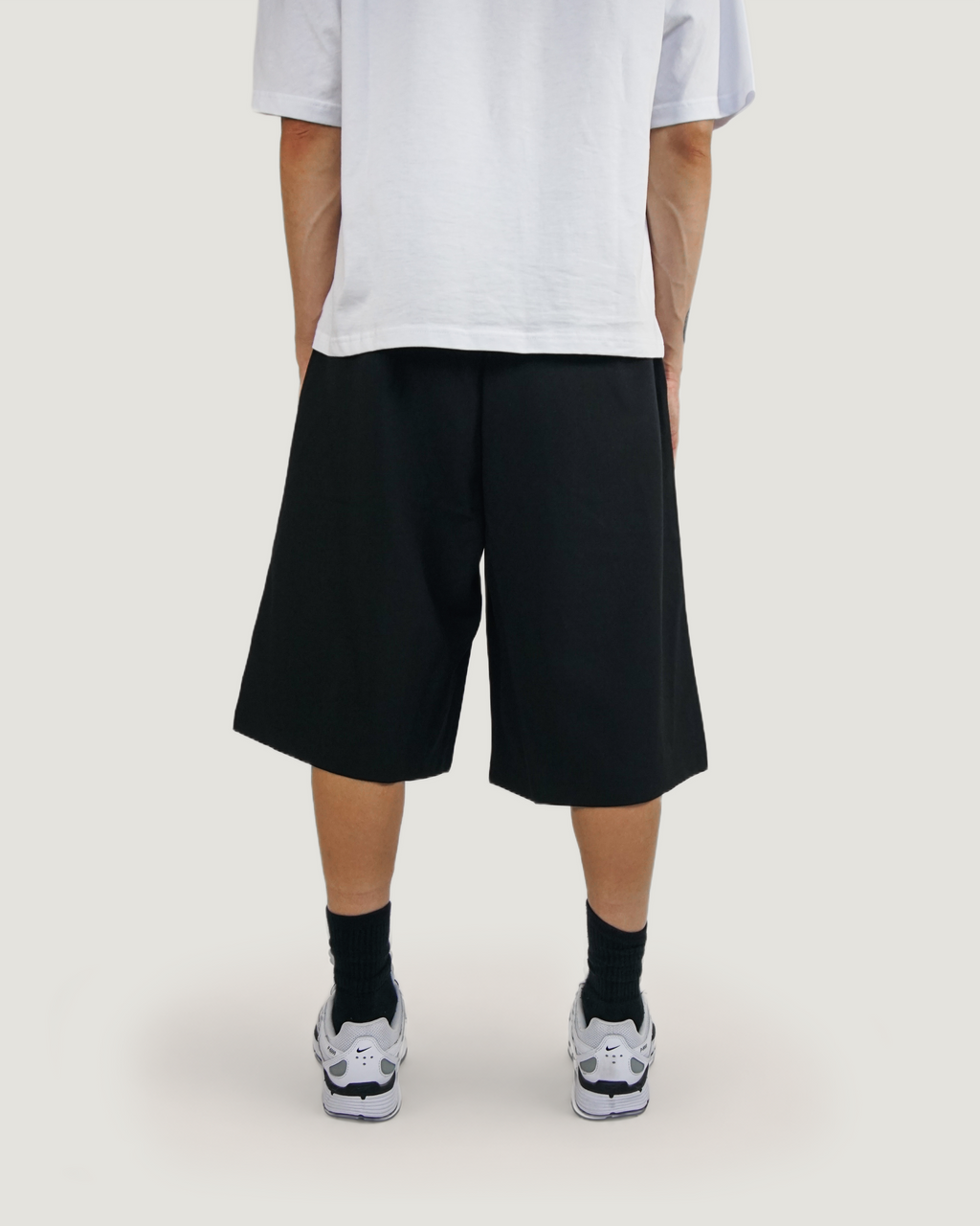 EVERYDAY PLEATED JORTS