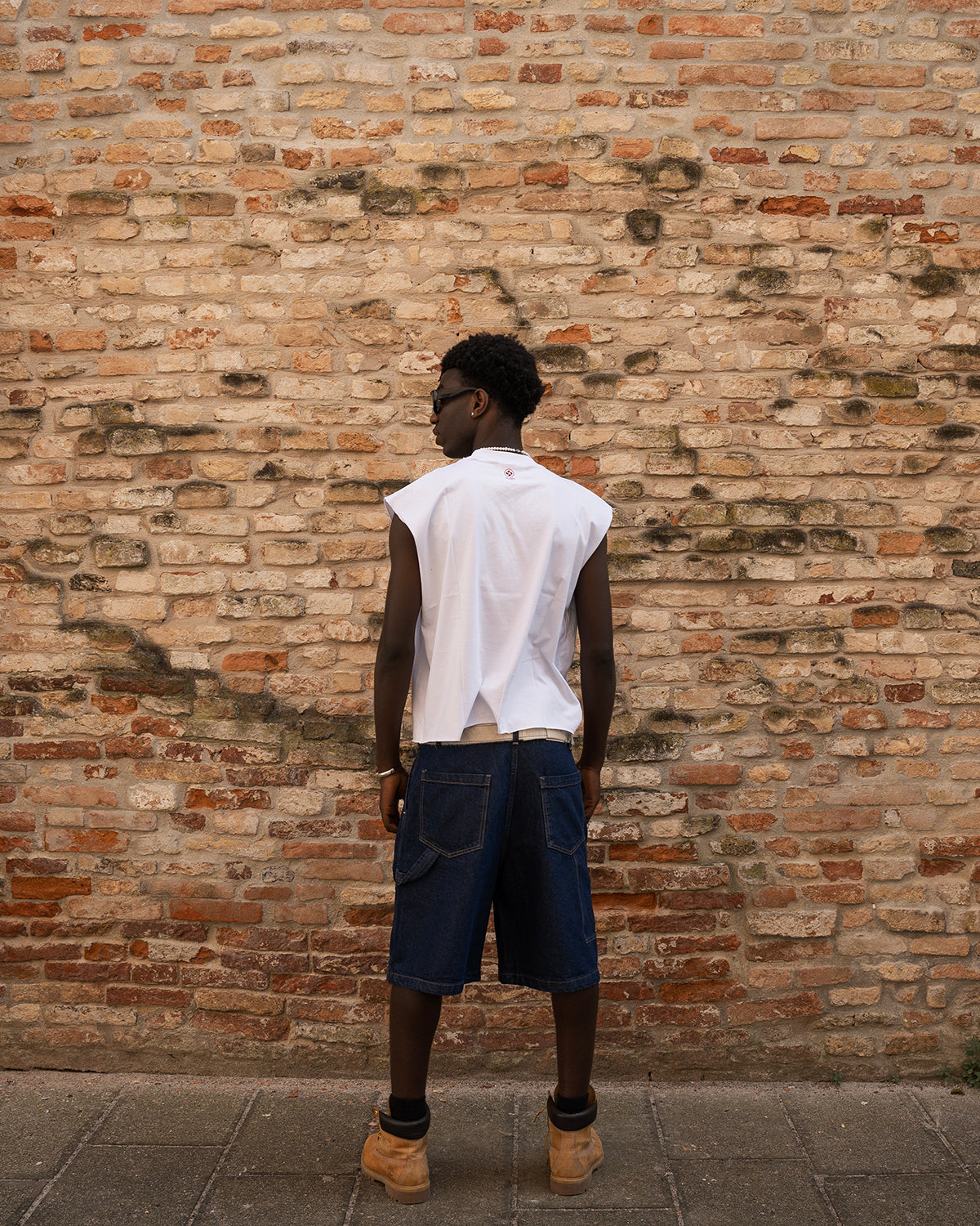 "Life Needs Confidence" Sleeveless White